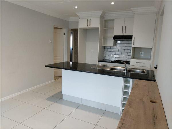 3 Bedroom Property for Sale in Cambridge West Eastern Cape